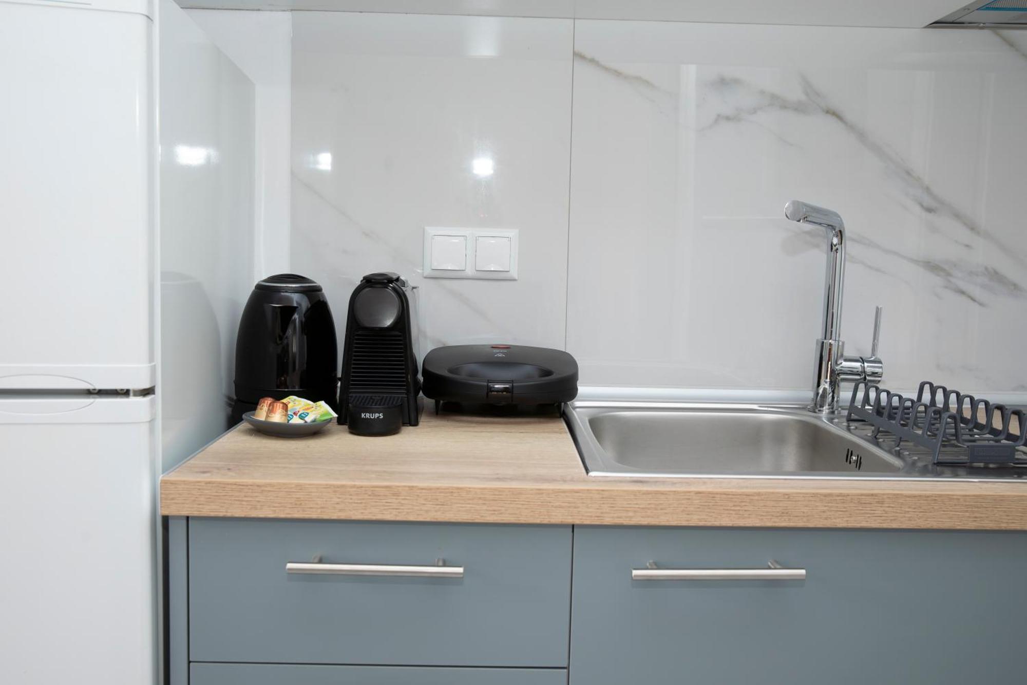 E&S Balaska Apartments カヴァラ エクステリア 写真